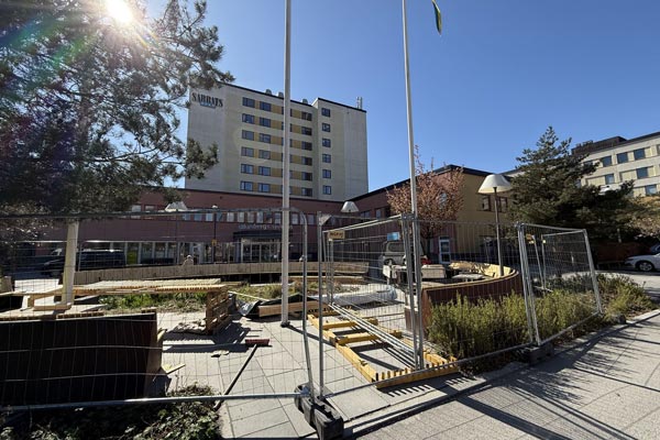 Genomfört diverse snickeriarbeten inom Sabbatsbergs Närsjukhus, med fokus på kvalitet och anpassning till vårdmiljö.